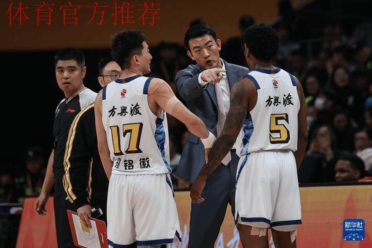 组图：辽宁主场击败广厦 王博对布朗非常不满